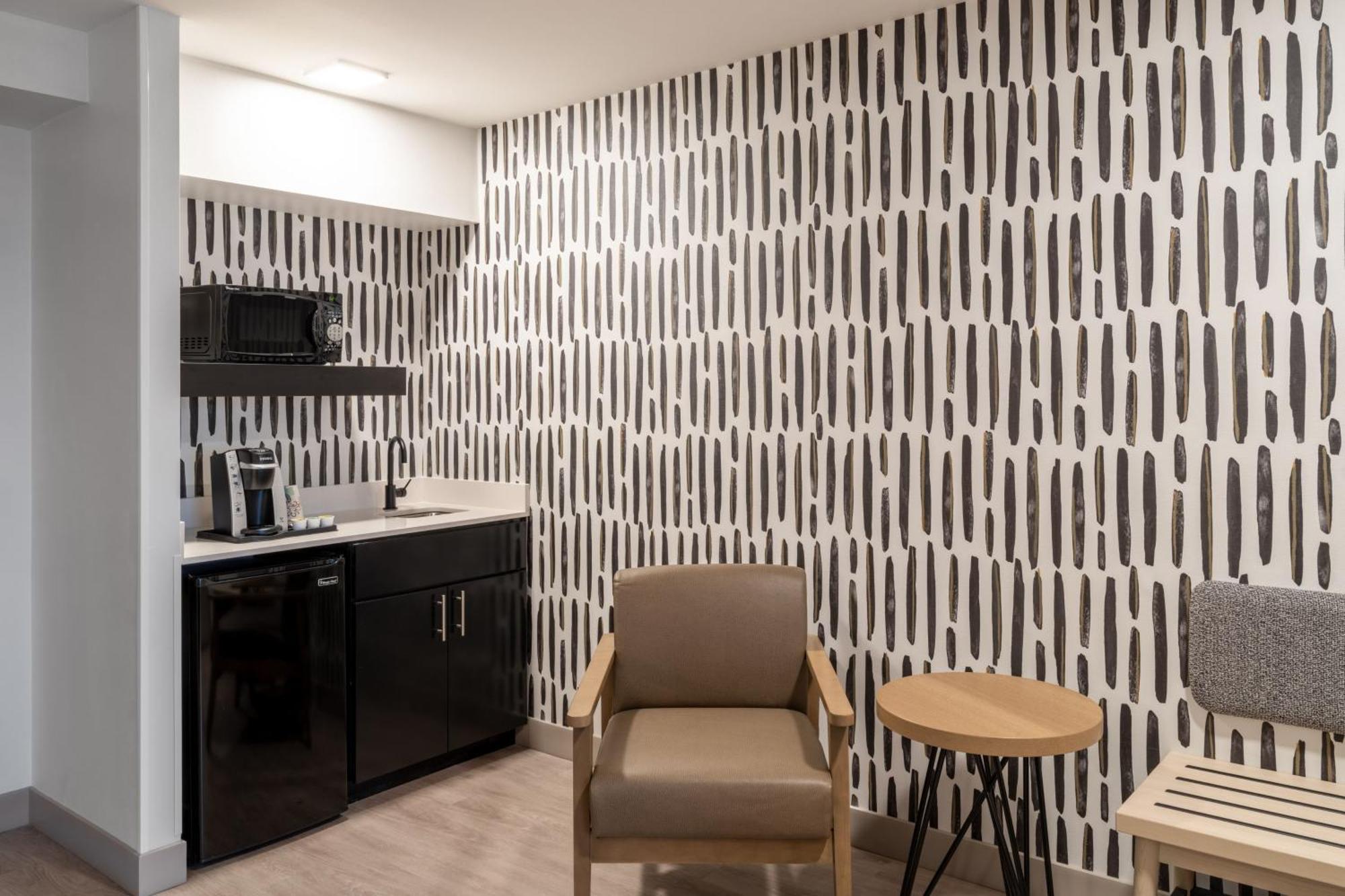 Atwell Suites Austin Airport By Ihg Екстер'єр фото